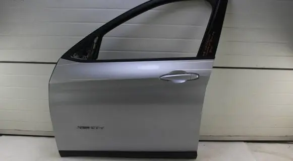 BMW X1 F48 F49 Front door A83