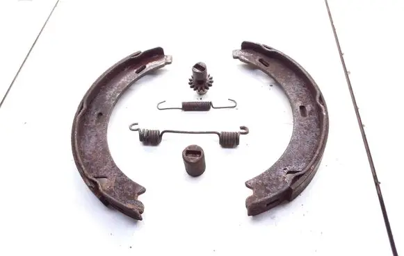 Mercedes-Benz E W210 Handbrake/parking brake pads 