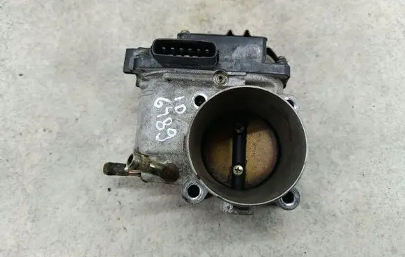 Mitsubishi Outlander Throttle body valve 