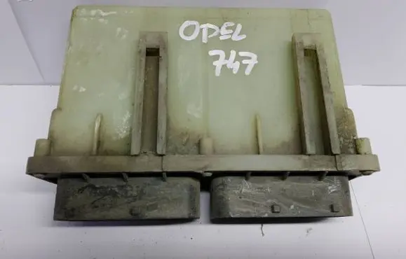 Opel Astra F Fan control module 15427111