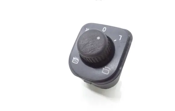 Volkswagen Tiguan Wing mirror switch 1k0959565j
