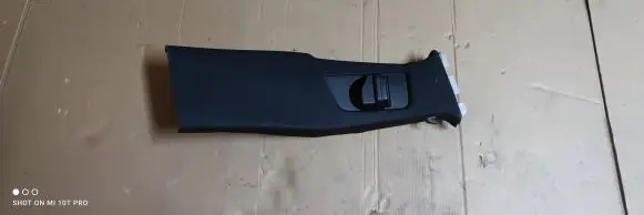 Mercedes-Benz CLS C218 X218 (B) pillar trim (top) A2186909200