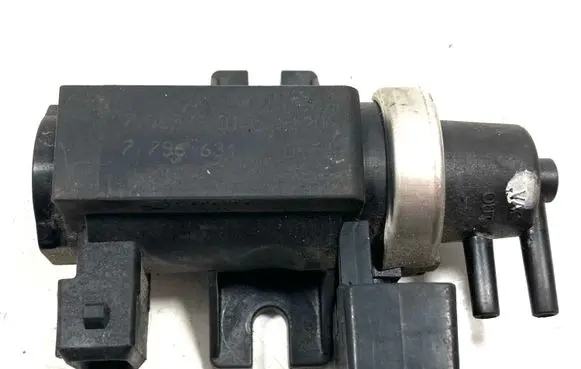 BMW X5 E53 Turbo solenoid valve 70057901 7796634