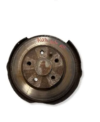 Alfa Romeo 156 Rear wheel hub spindle/knuckle 7546347