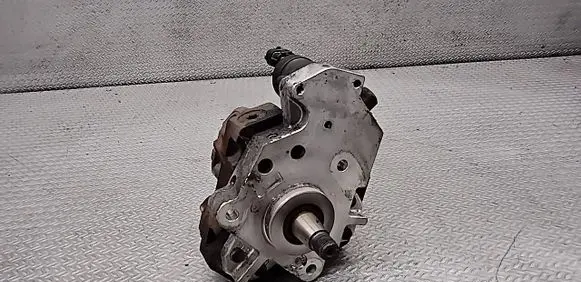 Renault Espace IV Fuel injection high pressure pump 0445010075 8200108225