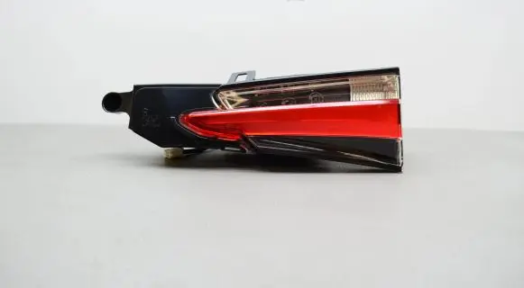 Lexus NX Tailgate rear/tail lights W1806