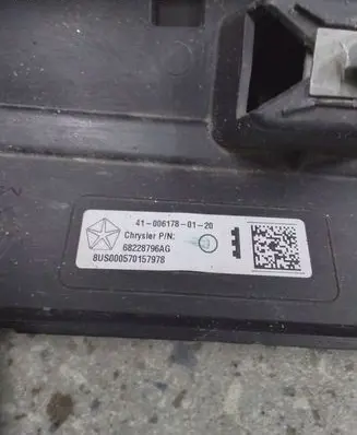 Chrysler Pacifica Sliding door control unit/module 68228796AG 8US000570157978 410061780120