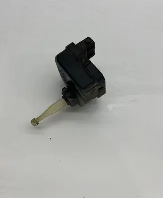 Audi A6 S6 C7 4G Headlight level adjustment motor 4D0941295 0307852315