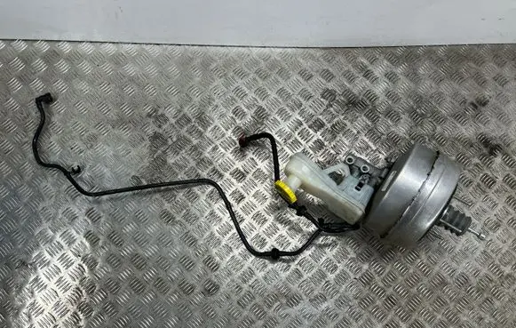 Chrysler Pacifica Brake booster P04581680AD 04581680AD T84DN121640482