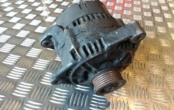 Audi A8 S8 D2 4D Generator/alternator 0123510013 077903015E