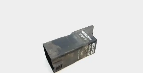 Volvo S60 Glow plug pre-heat relay 30785663