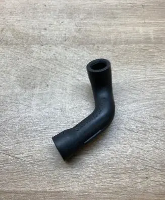 Mercedes-Benz E W124 Breather/breather pipe/hose 1030941382