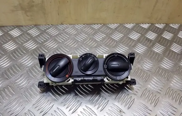 Audi A2 Climate control unit 8Z0819045C