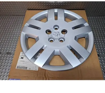 Dodge Caliber R17 wheel hub/cap/trim 05105668AE