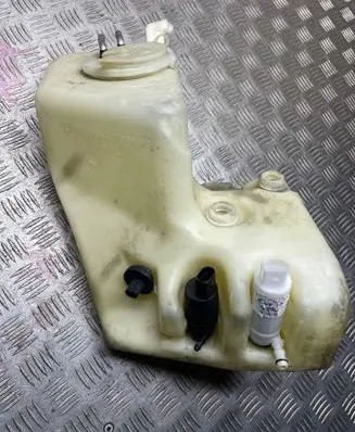 Windshield washer fluid reservoir/tank