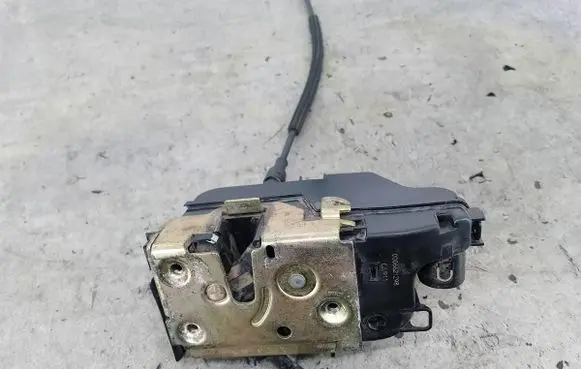 Renault Laguna II Front door lock 