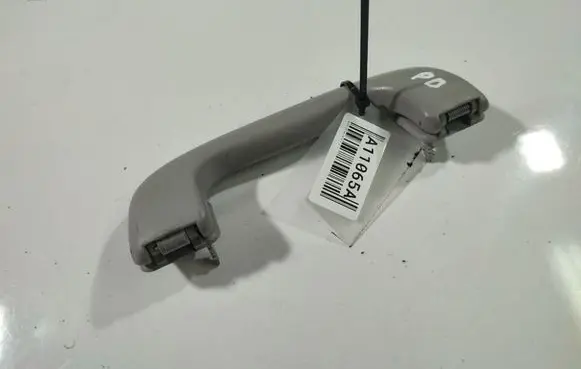 Opel Astra J Front interior roof grab handle 