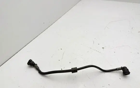 BMW 5 G30 G31 G38 Engine coolant pipe/hose 8602646