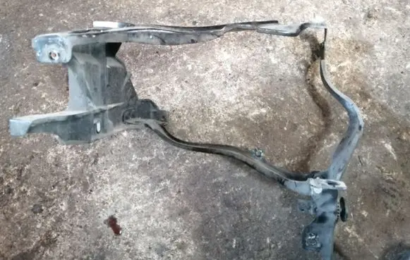 Mercedes-Benz E W212 Headlight/headlamp mounting bracket 212620021 PP212620021