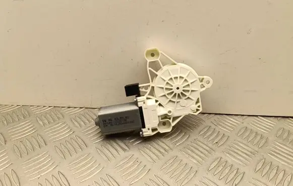 Skoda Enyaq iV Front door window regulator motor 4K0959802