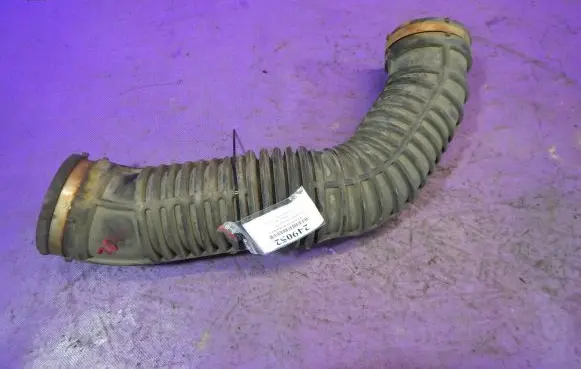 Buick Roadmaster Air intake hose/pipe