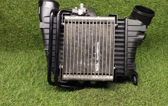 Bentley Continental Intercooler radiator 3W0145804A 3W0145806C
