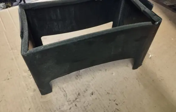 Peugeot 4007 Battery box tray 8202A012