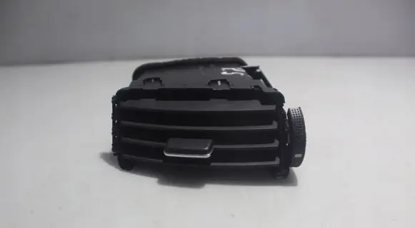 Toyota Corolla Verso E121 Dashboard air vent grill cover trim 