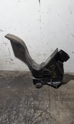 Ford Focus Accelerator throttle pedal 98AB9F836AE