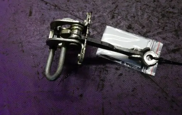 Lancia Musa Front door check strap stopper 