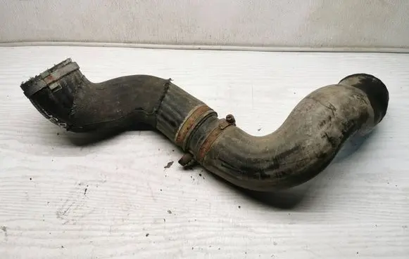 Intercooler hose/pipe