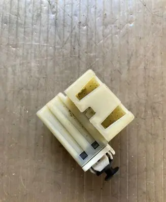 Chrysler 300 - 300C Brake pedal sensor switch 04671336 2936G13