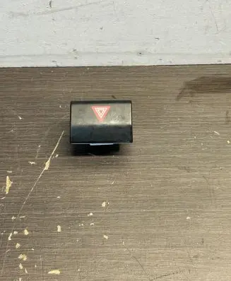 Skoda Superb B6 (3T) Hazard light switch 3T0953235D 0001145