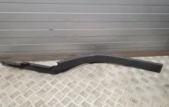 Dodge RAM Rear sill trim cover 1DX73XDVAB 1DX73TRMAB