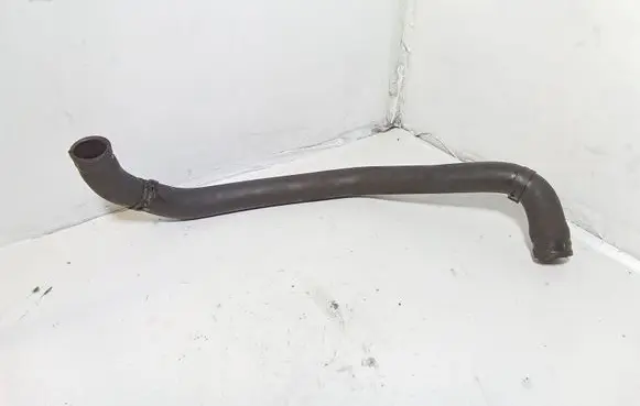 Nissan Qashqai+2 Engine coolant pipe/hose