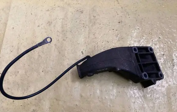 Mercedes-Benz A W169 Engine mounting bracket A2662230704