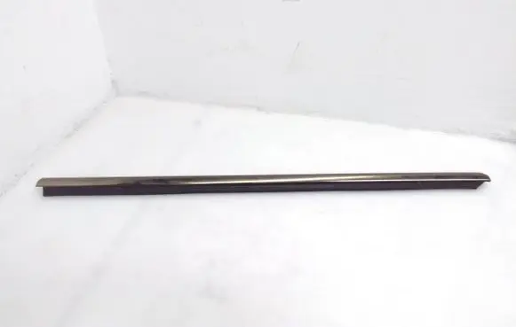 Mercedes-Benz E W124 Rear side glass trim 