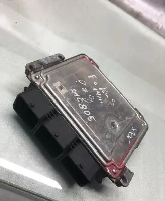 Ford Focus Engine control unit/module 0281031465