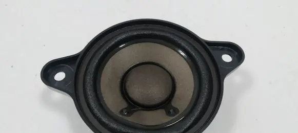 Mercedes-Benz CLS C219 Panel speaker A2118203002