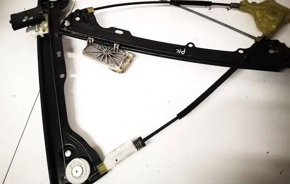 BMW 3 E90 E91 Sliding door window regulator with motor 985010104