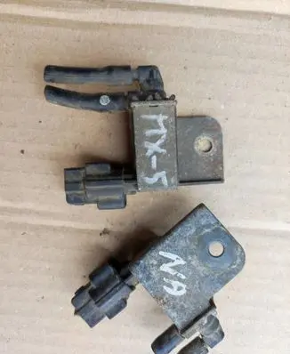 Mazda MX-5 NA Miata Valve vacuum 