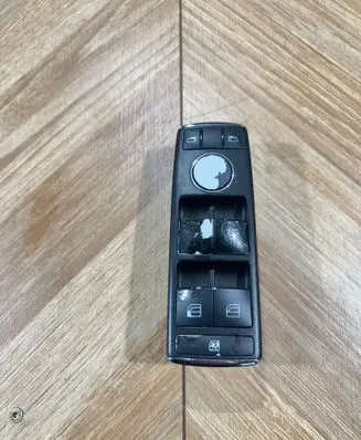 Mercedes-Benz C W204 Electric window control switch A2048700151 03139410 90112071630459