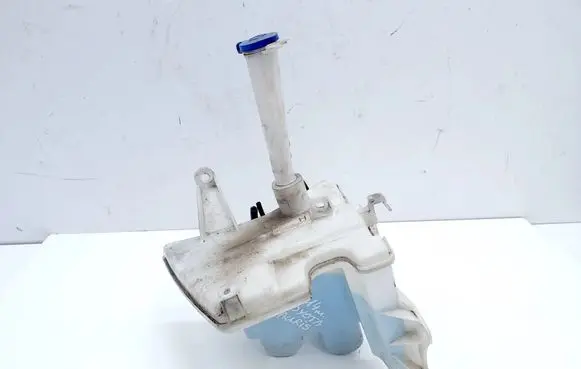 Toyota Auris E180 Windshield washer fluid reservoir/tank 8531002490 1020974