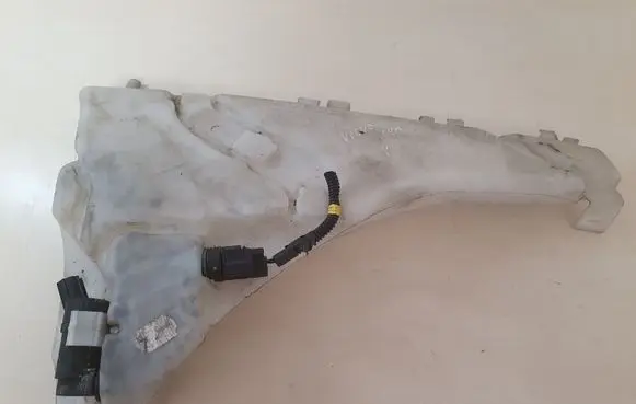 Volvo S40 Windshield washer fluid reservoir/tank 31253149