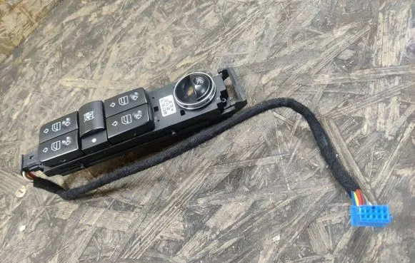 Mercedes-Benz CL C215 Electric window control switch A2158211751