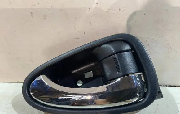 Toyota Avensis T270 Rear door interior handle 6920505050