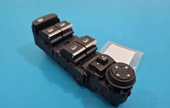 Peugeot 3008 II Electric window control switch 98290962ZD IMPRK1556511