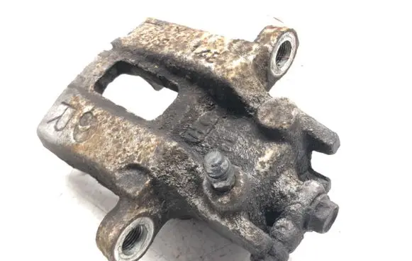 Mitsubishi Pajero Rear brake caliper