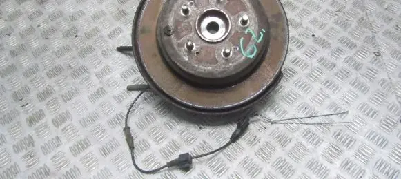 Honda CR-V Rear wheel hub spindle/knuckle 