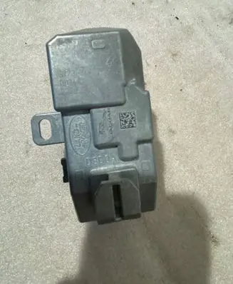 Jaguar XE Steering wheel lock GX733K772AA 2229E250117